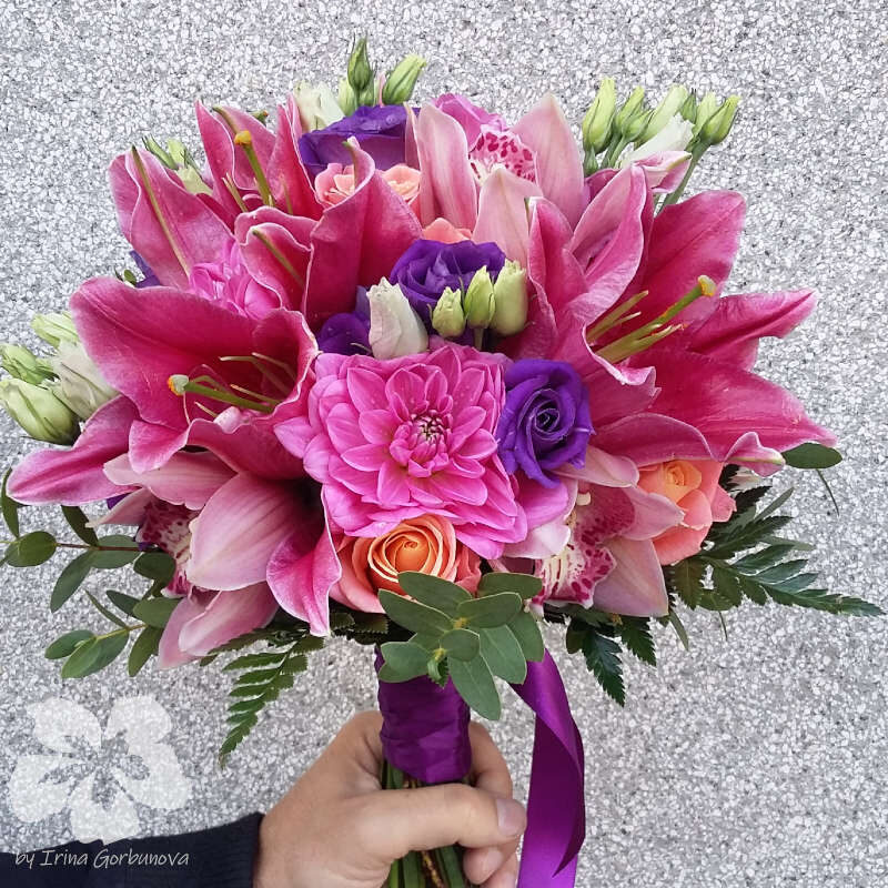 Raspberry wedding bouquet