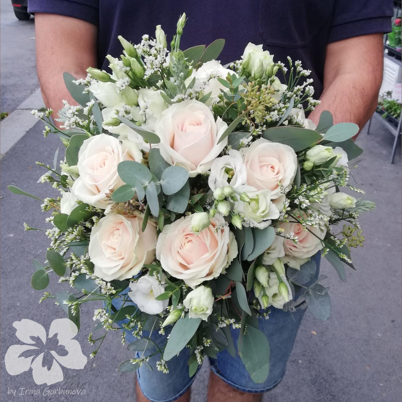 Brides' bouquets